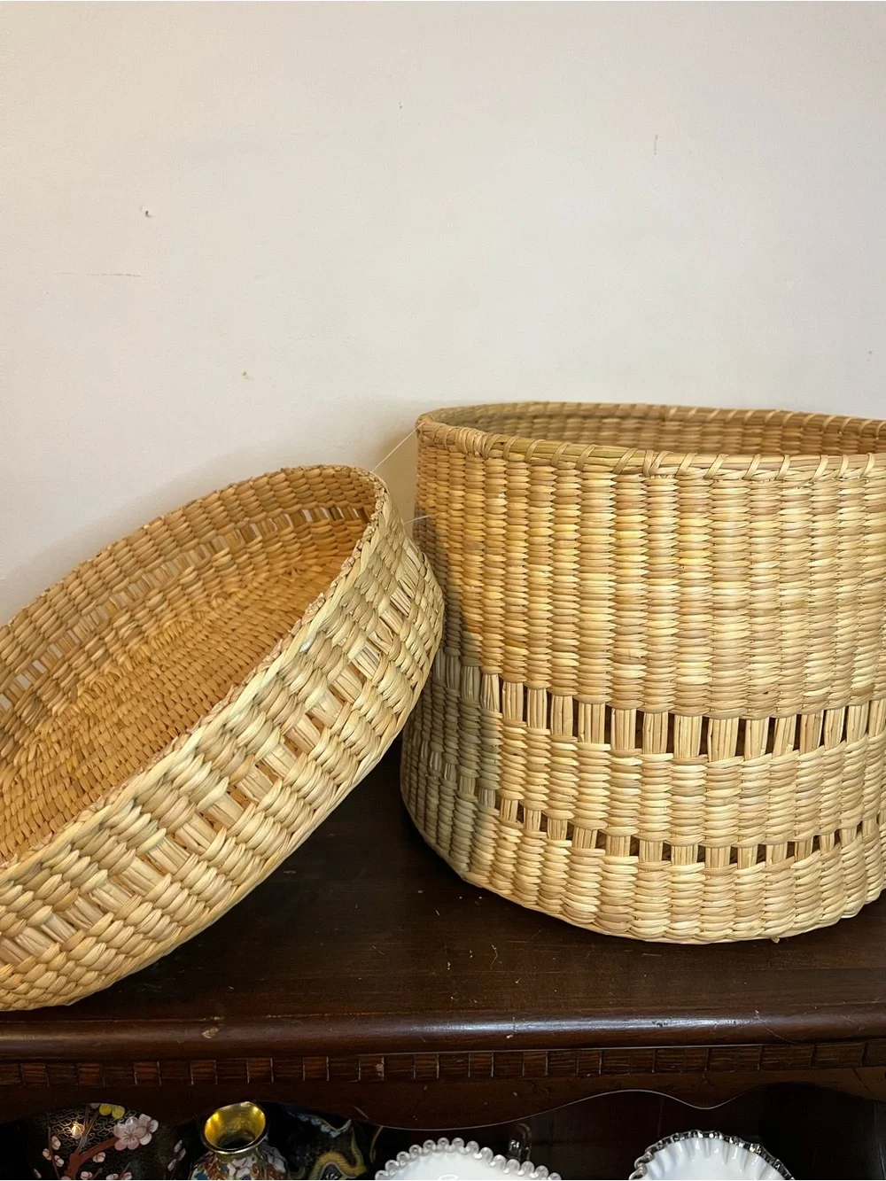 Threshold natural woven storage basket lidded EUC 9.5